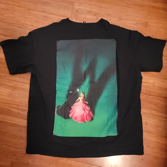 Divided Wicked Black T Shirt Glinda Size L - Picture 2 of 9